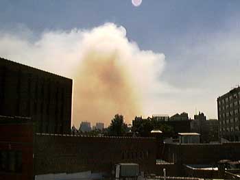x09-11-01_g-wtc_attack018